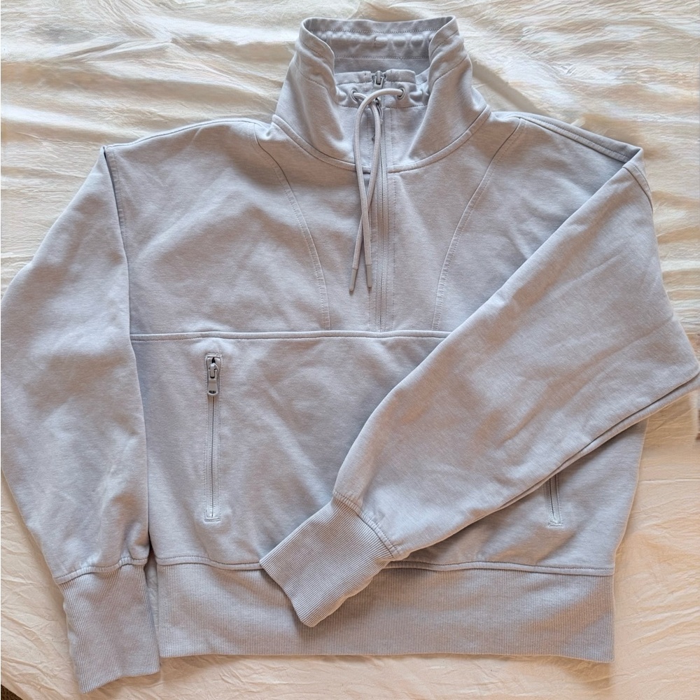 Women’s Blue Gray High-Neck Cropped Sweatshirt
